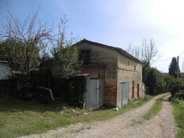 Terreno in vendita a Cacciano, Izzalini