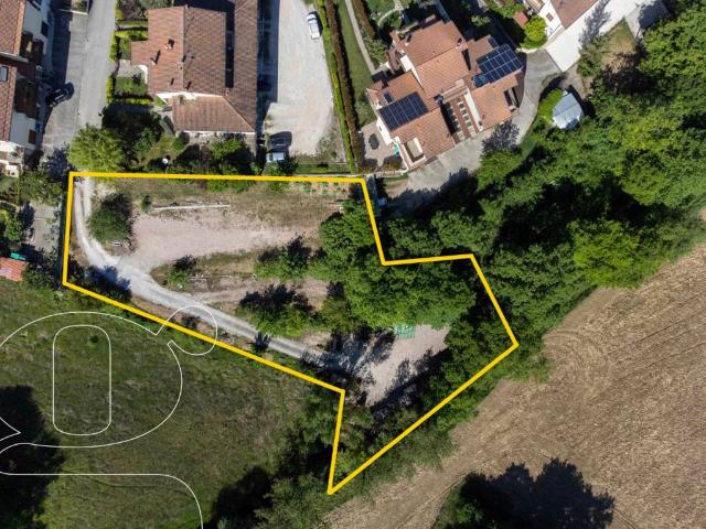 Terreno in vendita a Ponterio-Pian di Porto, Izzalini