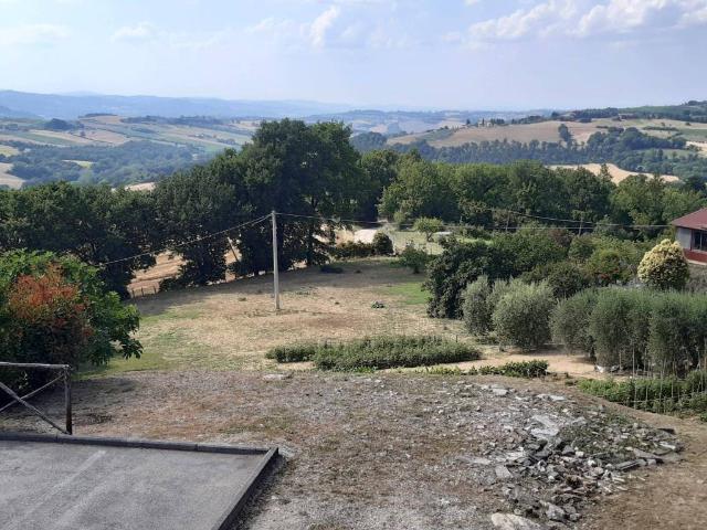 Terreno in vendita a Izzalini, Umbria