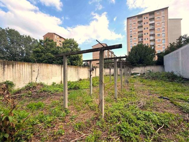 Terreno in vendita a Circoscrizione 2, Piemonte