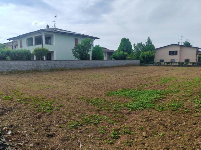 Terreno in vendita a Torre De' Picenardi, Lombardia
