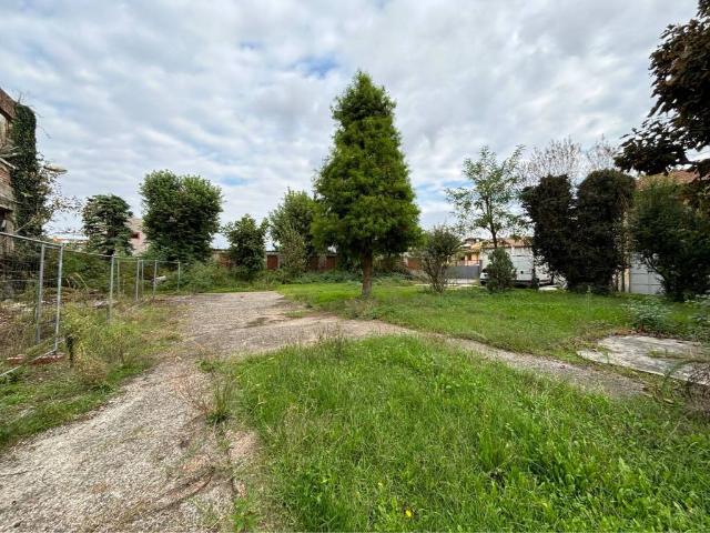 Terreno in vendita a Torrevecchia Pia, Lombardia