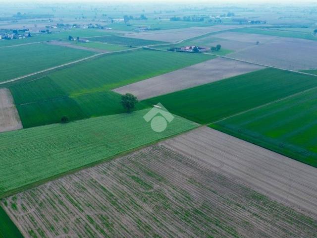 Terreno in vendita a Torricella Del Pizzo, Lombardia