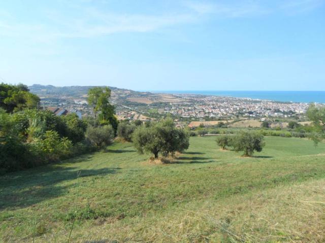 Terreno in vendita a Unione dei Comuni della Val Vibrata, Tortoreto