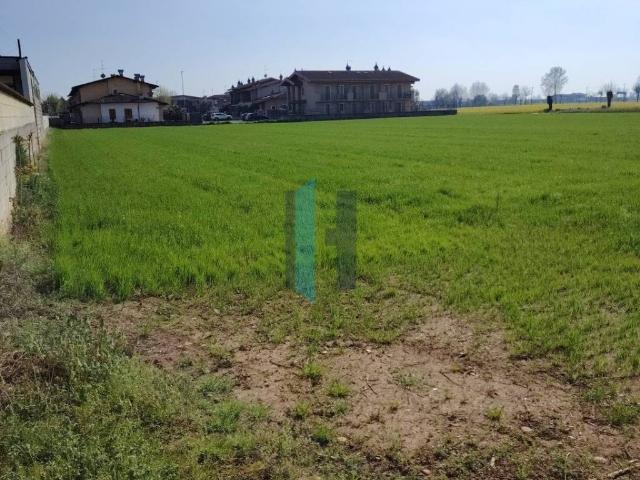 Terreno in vendita a Travagliato, Lombardia