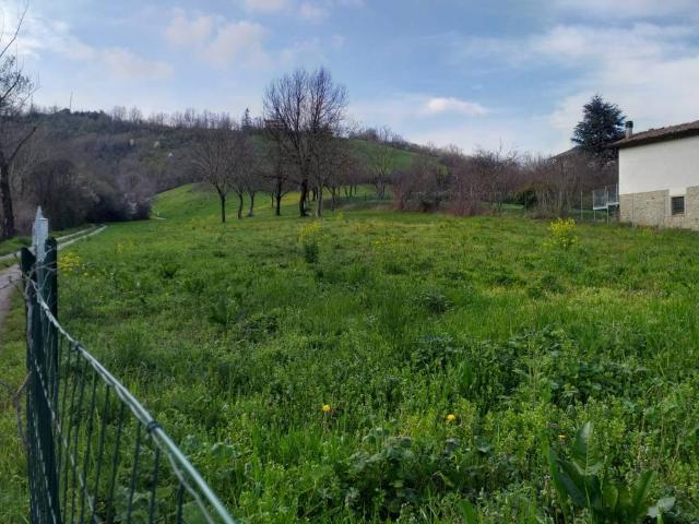 Terreno in vendita a Traversetolo, Reggio Emilia