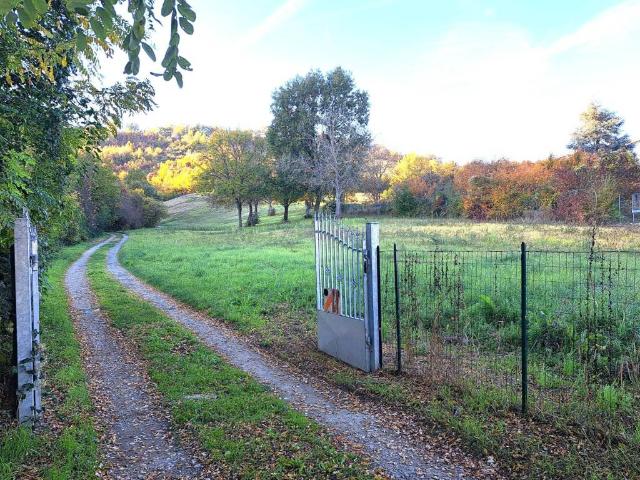 Terreno in vendita a Traversetolo, Reggio Emilia