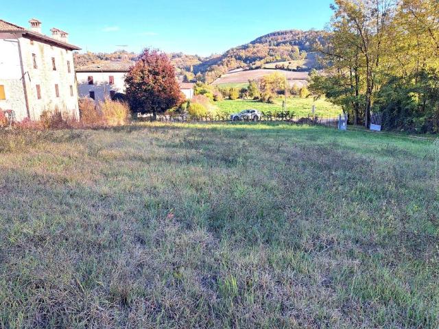 Terreno in vendita a Traversetolo, Reggio Emilia