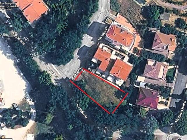 Terreno in vendita a Trecastelli, Marche