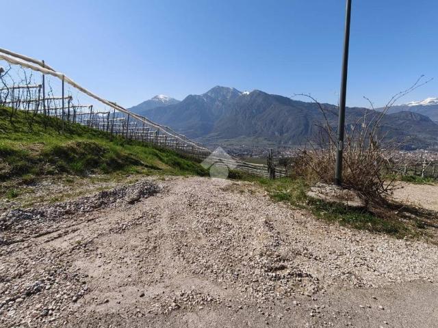 Terreno in vendita a Territorio Val d'Adige, Trento