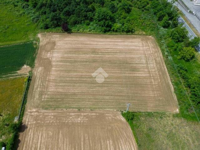 Terreno in vendita a Trezzano Rosa, Lombardia