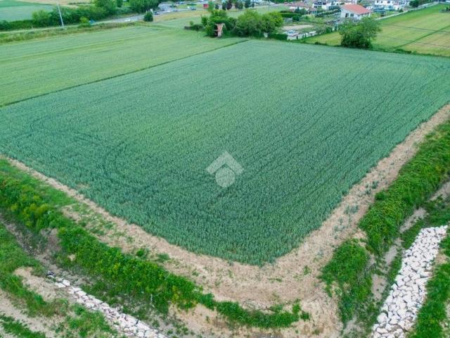 Terreno in vendita a Trezzano Rosa, Lombardia