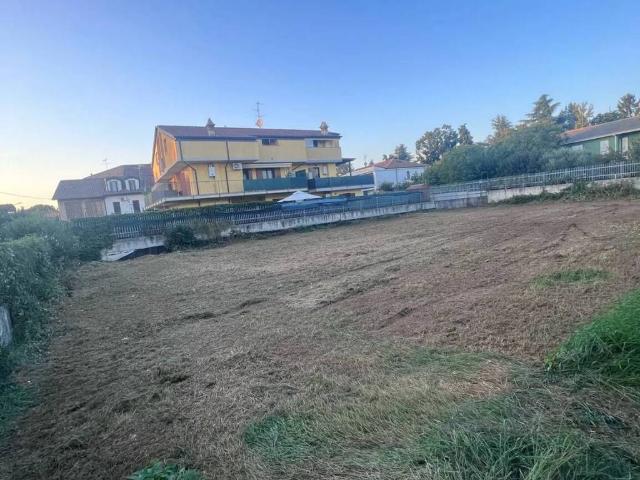 Terreno in vendita a Trezzano Rosa, Lombardia