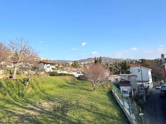 Terreno in vendita a Servola-Chiarbola-Valmaura-Borgo San Sergio, Villa Opicina