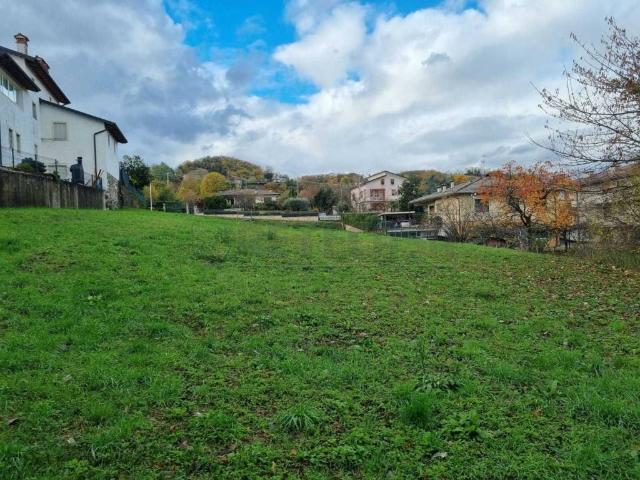 Terreno in vendita a Trissino, Veneto