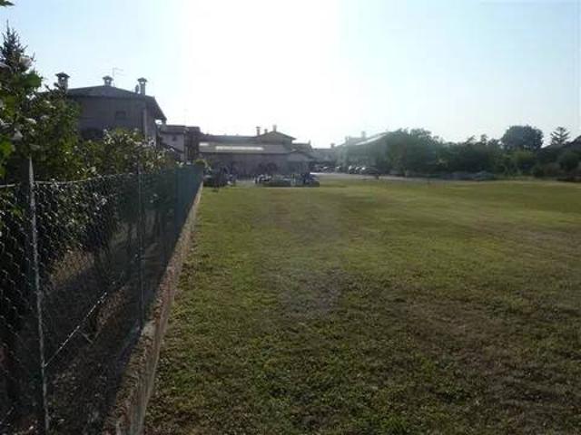 Terreno in vendita a Trivignano Udinese, Friuli-Venezia Giulia