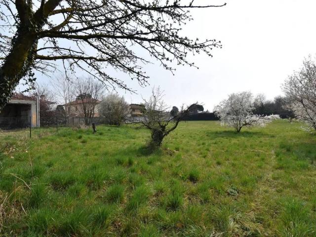 Terreno in vendita a Turbigo, Lombardia
