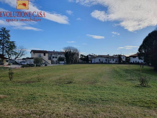Terreno in vendita a Turriaco, Turriaco / Turiàc / Turjak