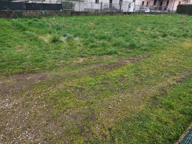 Terreno in vendita a Uboldo, Lombardia