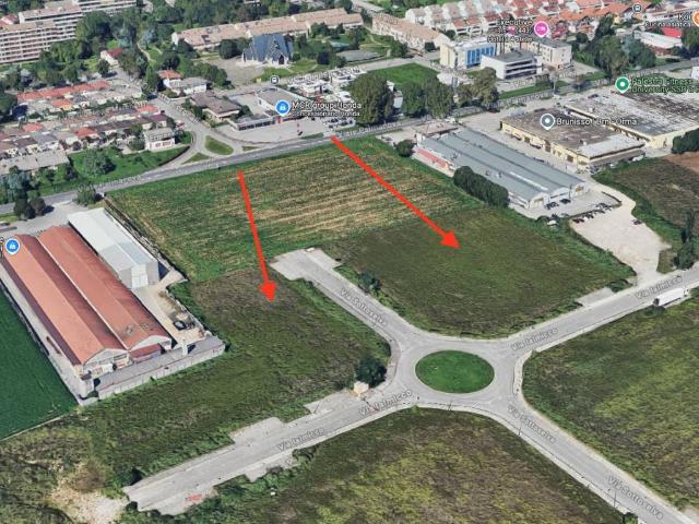 Terreno in vendita a Paparotti, Reana Del Roiale
