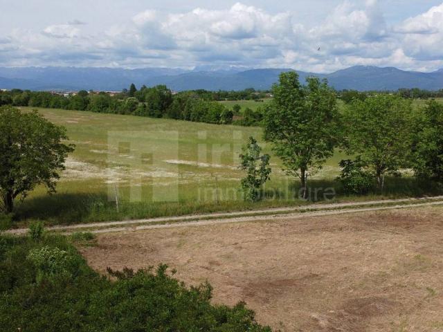 Terreno in vendita a Reana Del Roiale, Friuli-Venezia Giulia