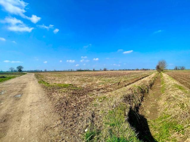 Terreno in vendita a Vailate, Lombardia