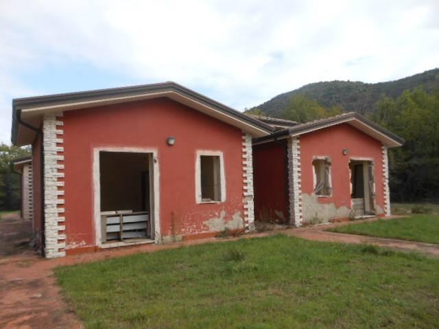 Terreno in vendita a Vairano Patenora, Campania