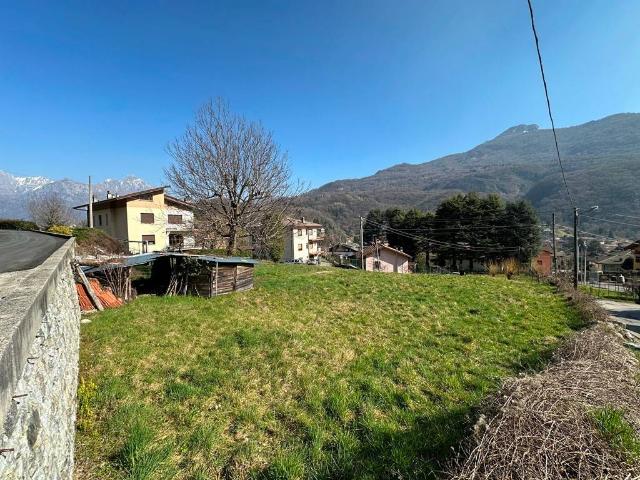 Terreno in vendita a Valbrona, Lombardia