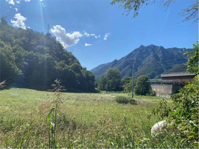 Terreno in vendita a Caserta, Valmadrera