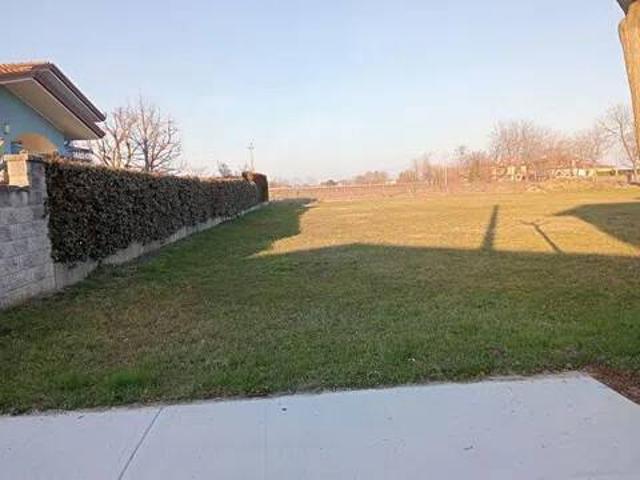 Terreno in vendita a Valvasone, Friuli-Venezia Giulia