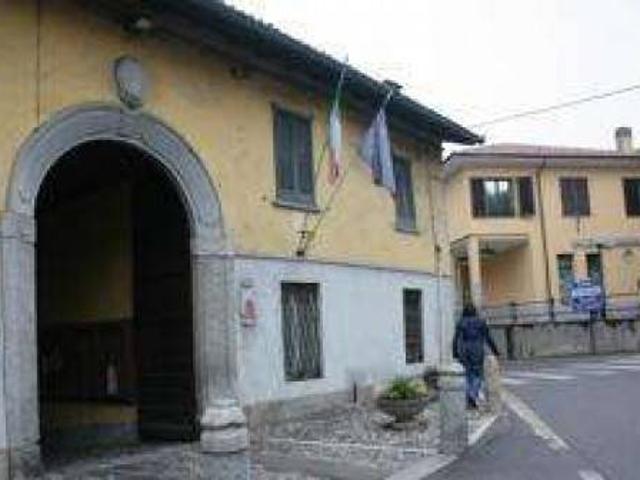 Terreno in vendita a Cascinetta, Varallo Pombia