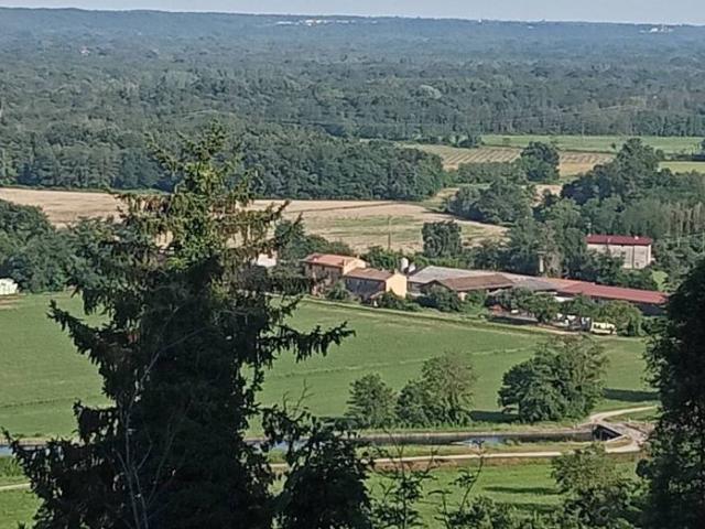 Terreno in vendita a Varallo Pombia, Novara