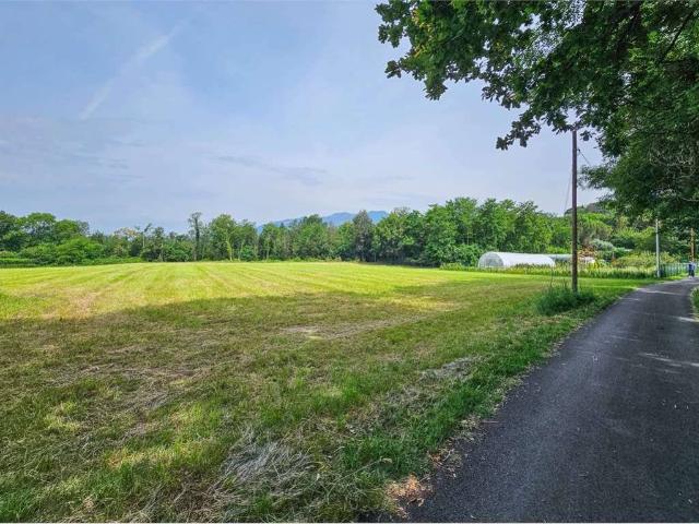 Terreno in vendita a Calcinate degli Orrigoni, Varese