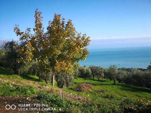 Terreno in vendita a Lebba, Vasto