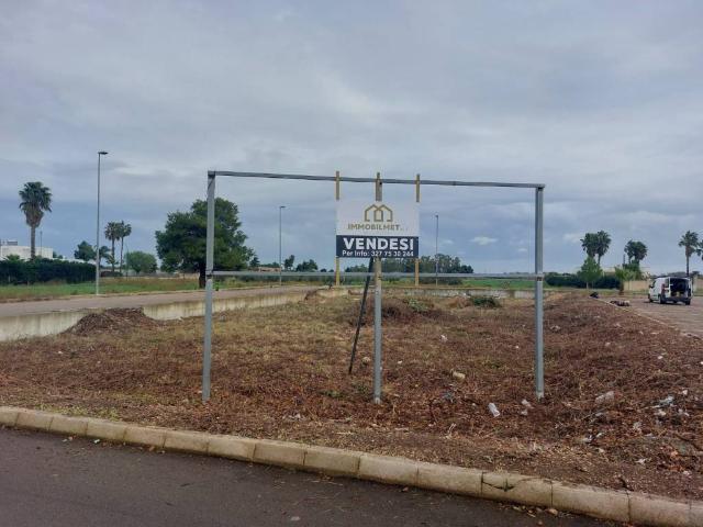 Terreno in vendita a Veglie, Lecce