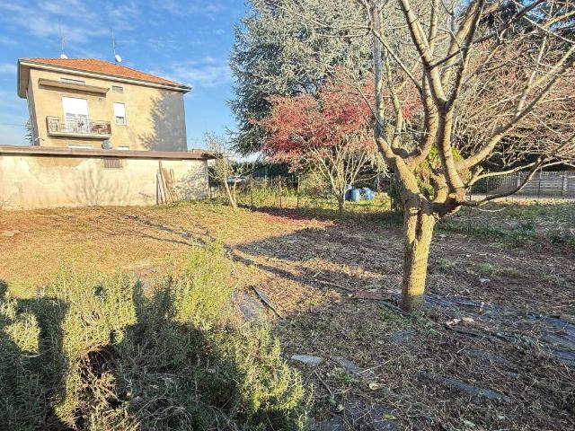 Terreno in vendita a Verano Brianza, Lombardia