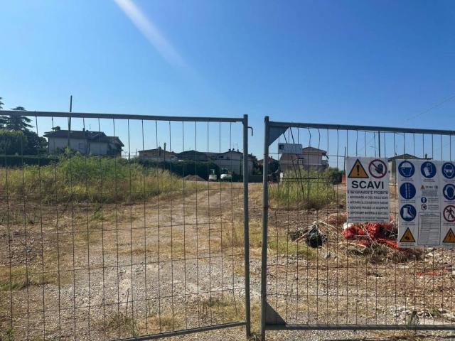 Terreno in vendita a Centro storico, Brenzone