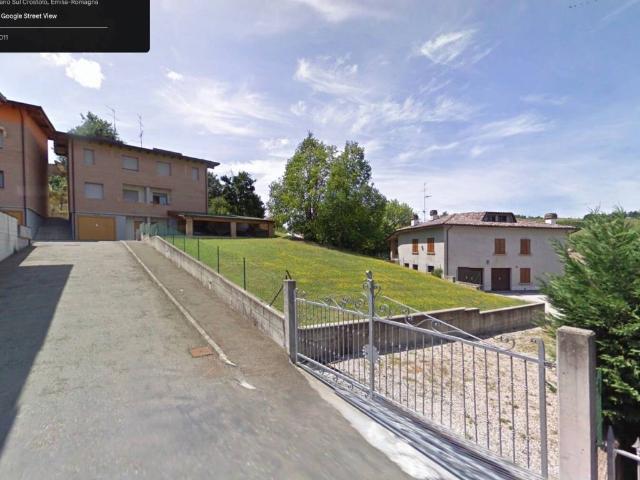 Terreno in vendita a Vezzano sul Crostolo