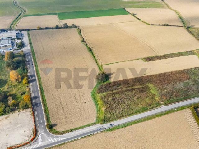 Terreno in vendita a Fenilrosso, Viadana