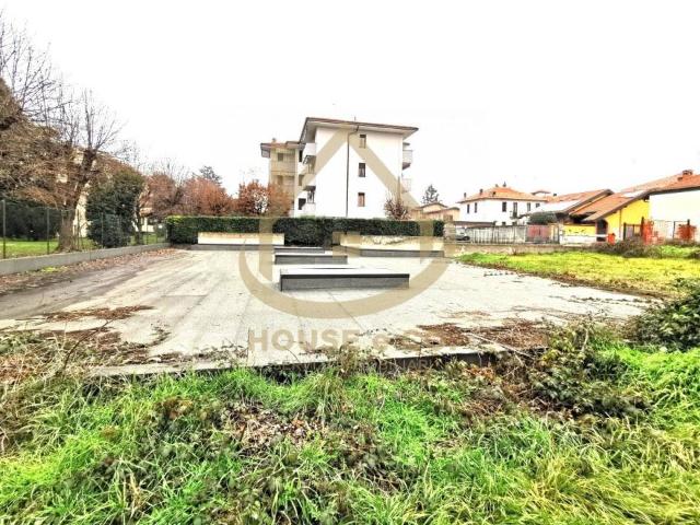 Terreno in vendita a Vigevano, Lombardia