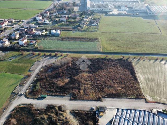 Terreno in vendita a Villa Del Conte, Veneto