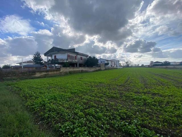 Terreno in vendita a Villa Literno, Campania