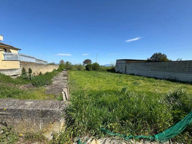 Terreno in vendita a Villa Literno, Campania
