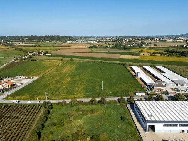 Terreno in vendita a Villaga, Veneto