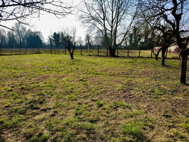 Terreno in vendita a Villanterio, Lombardia