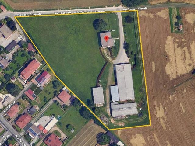 Terreno in vendita a Vimercate, Lombardia