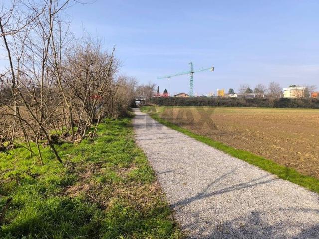 Terreno in vendita a Oldaniga, Vimercate