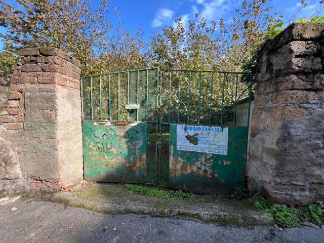 Terreno in vendita a Viterbo, Lazio