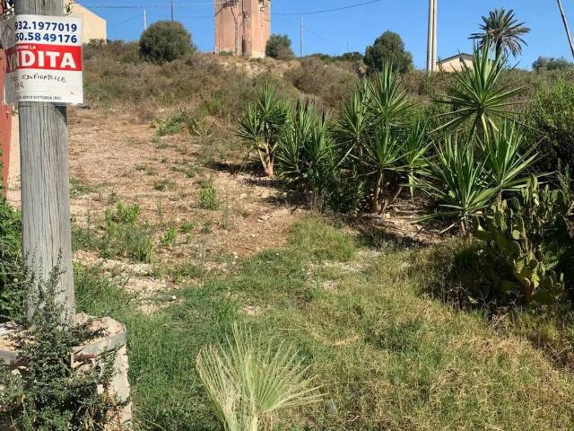 Terreno in vendita a Scoglitti, Vittoria