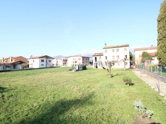 Terreno in vendita a Vittorio Veneto, Veneto